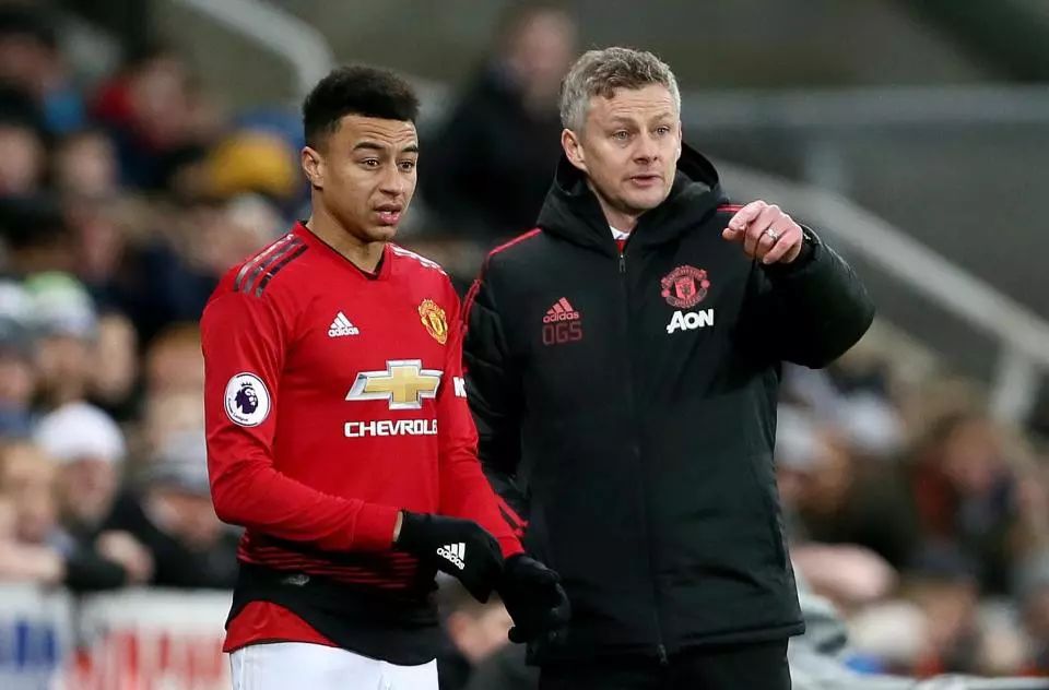 且势大力沉 且势大力沉