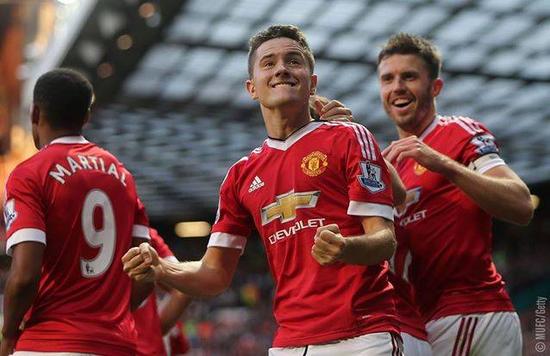 引起广泛关 引起广泛关